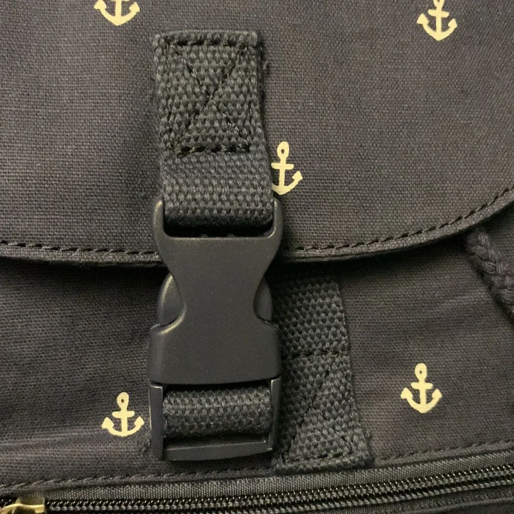 New Roxy drawstring backpack. - Picture 2 of 8